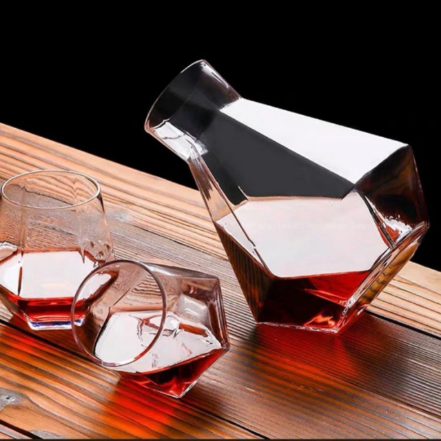 Botella de Vidrio 1.3 L - Diamante 
