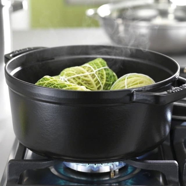 Cocotte Round 26 cm  Black - Staub